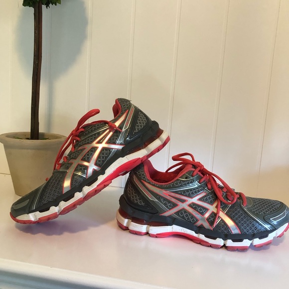 ASICS Athletic Shoes - Picture 7 of 8